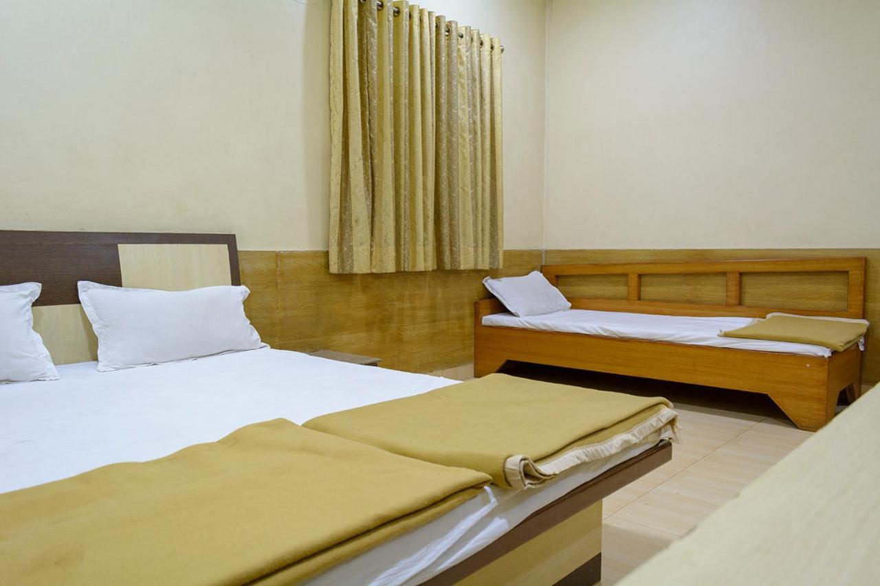 Hotel Mukesh Residency Pune Exterior foto